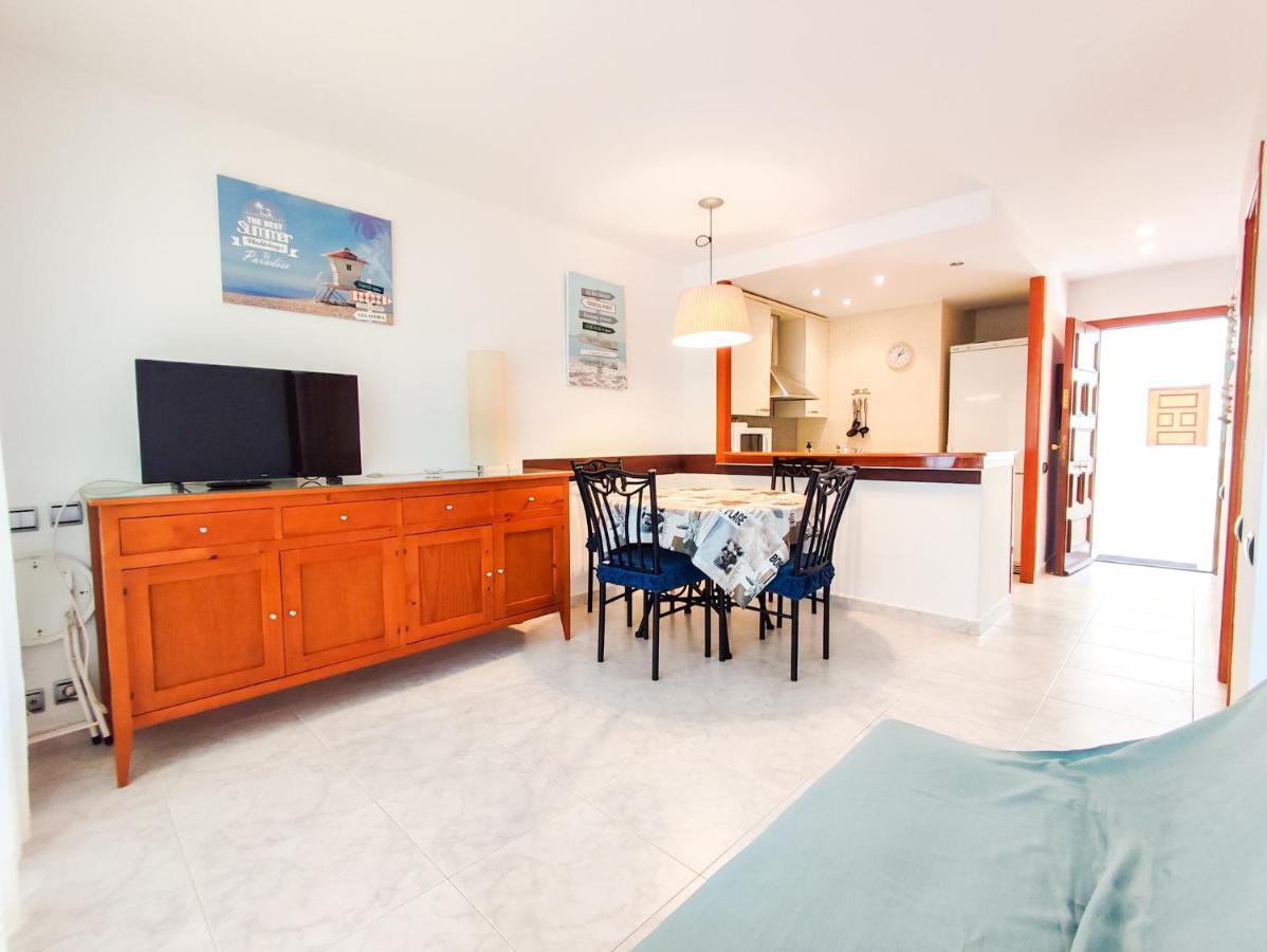 Apartamentos Colibri カンブリルス エクステリア 写真