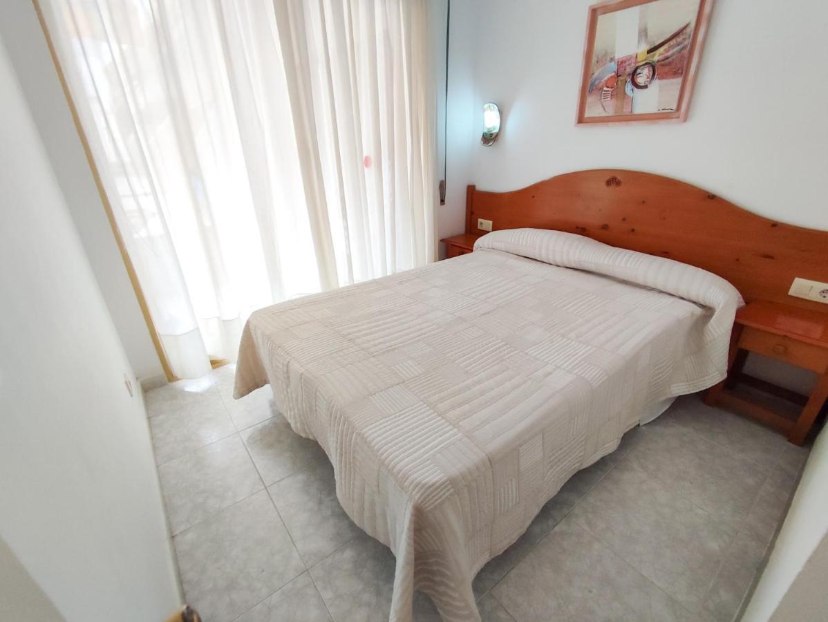Apartamentos Colibri カンブリルス エクステリア 写真