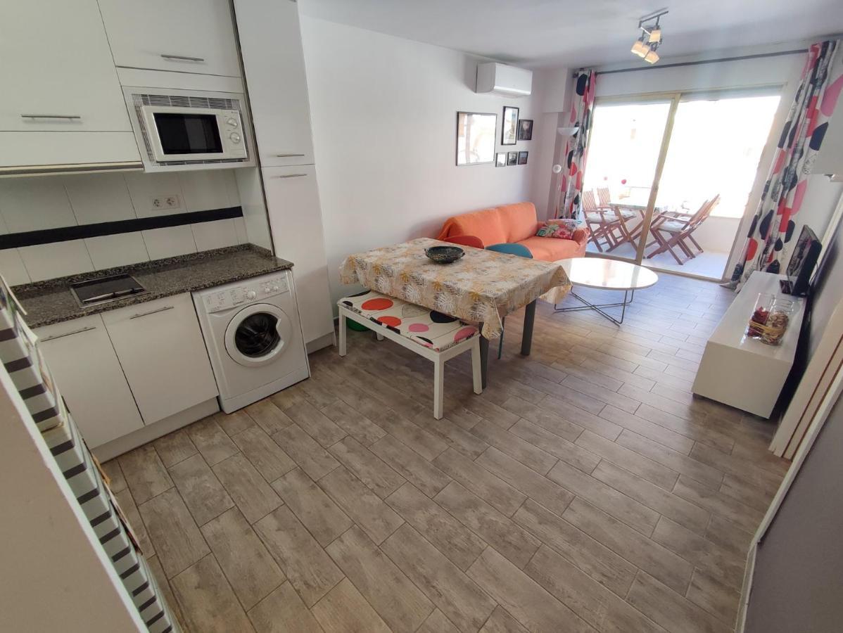Apartamentos Colibri カンブリルス エクステリア 写真